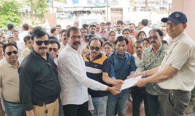 आखिर एसडीएम के खिलाफ पटवारियों ने क्यों किया प्रदर्शन, जानने के लिए पढ़े ये खबर