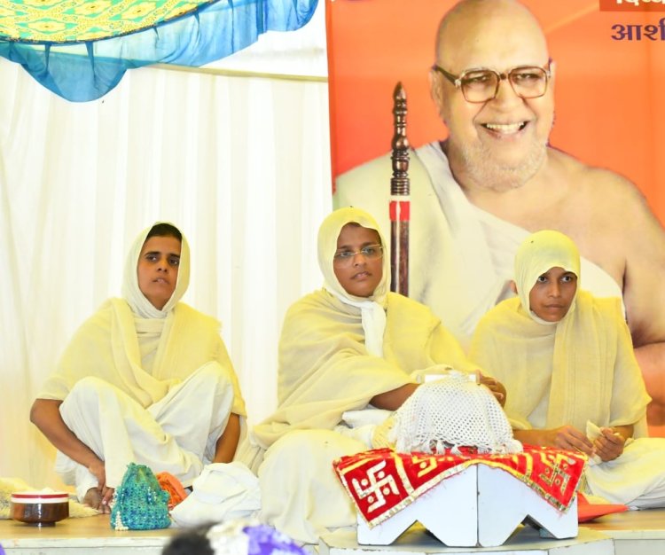 हमें अपने कर्मों की निर्जरा करके अगले भव को सुधारने का प्रयास करना चाहिए - साध्वी भगवंत डॉ अमृतरसा श्री जी