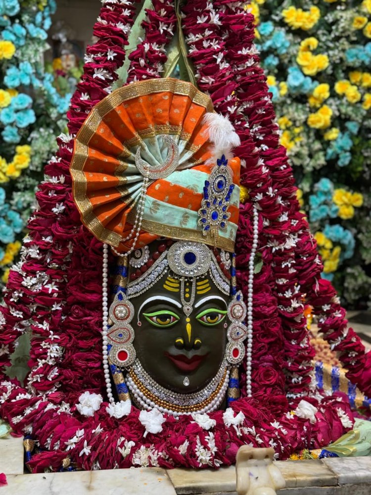 पहले सावन सोमवार को भोलेबाबा ने कहां किस रूप में शृंगार किया, यहां करें दर्शन