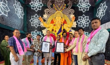 मिट्टी के श्री गणेश चौपाटी के राजा लंदन बुक ऑफ वर्ल्ड रिकार्ड और वेब वर्ल्ड रिकार्ड में दर्ज