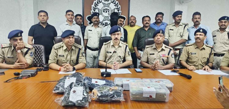 रतलाम के मुख्य डाकघर से 7 लाख चोरी करने वाला युवक जावरा के पास गांव बिनोली का निकला, उसकी पत्नी व बहन भी गिरफ्तार