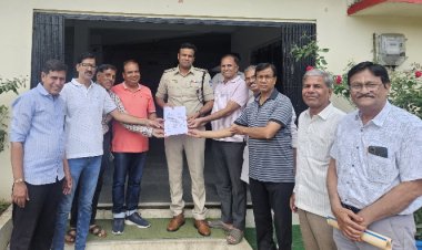 हुंडी दलाली के लेनदेन में फिर नया झोल : अब बजाजखाना के कपड़ा व्यापारी के खिलाफ थाने में हुई शिकायत