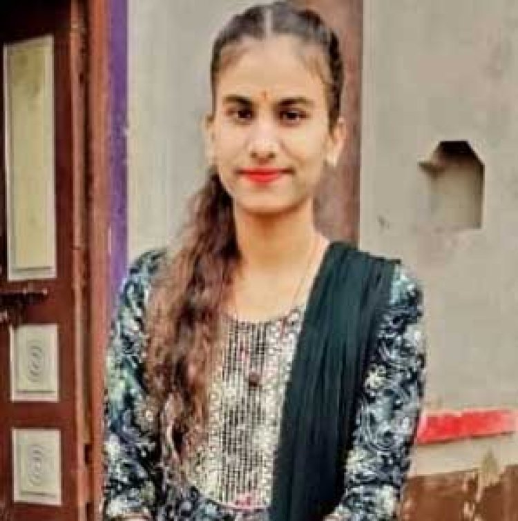 सोयाबीन फसल निकालते वक्त थ्रेशर में दुपट्‌टा फंसा और लग गई फांसी, कंसेर में युवती की मौत