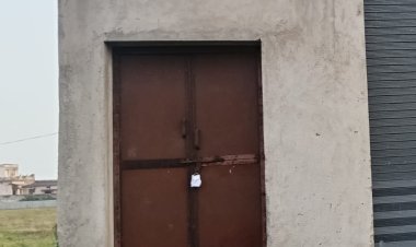 जावरा में पटाखा कारोबारी का गोदाम सील, बिना  लाइसेंस कर रखा था भंडारण