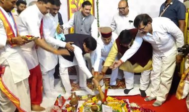 मुख्यमंत्री डॉ. यादव व राज्यपाल गेहलोत ने किया जावरा-उज्जैन ग्रीनफील्ड फोरलेन का भूमिपूजन, जावरा क्षेत्र से भी बसें भरकर नागदा पहुंचे थे लोग